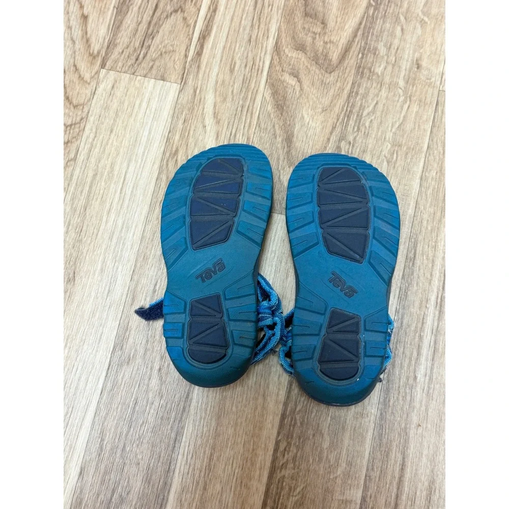 Teva kids hurricane